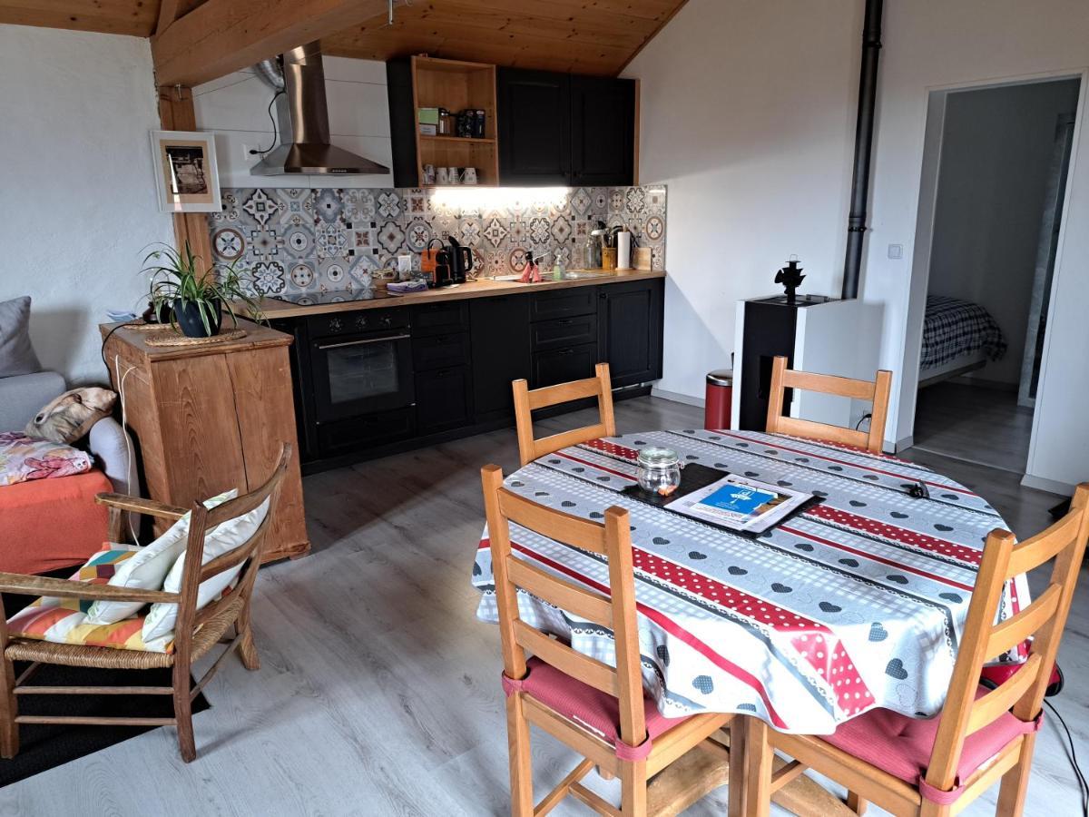 Charmante Maison Au Coeur Du Lavaux, Cully, Cuisine, Wifi, Les Echalas エクステリア 写真